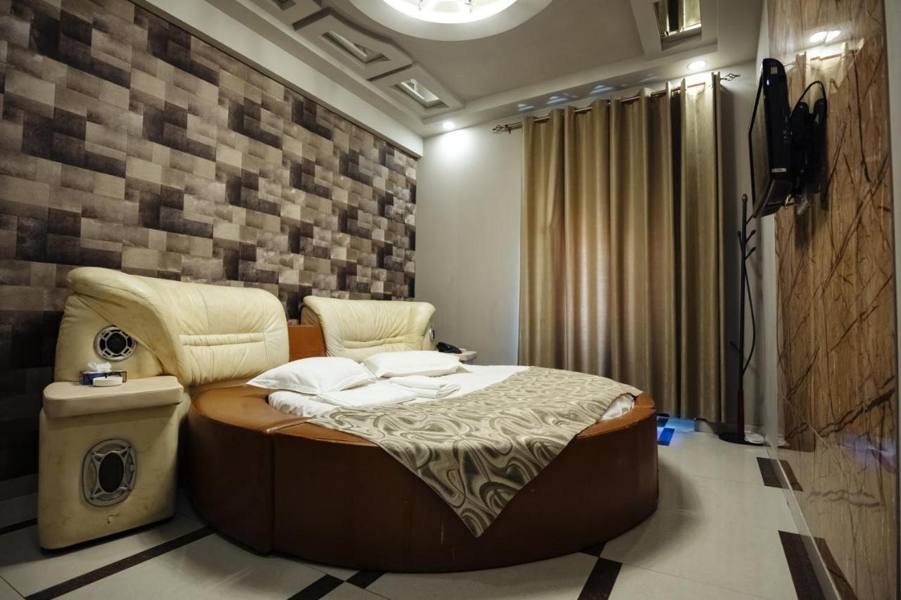 Golden Seconds Hotel Jereván Kültér fotó