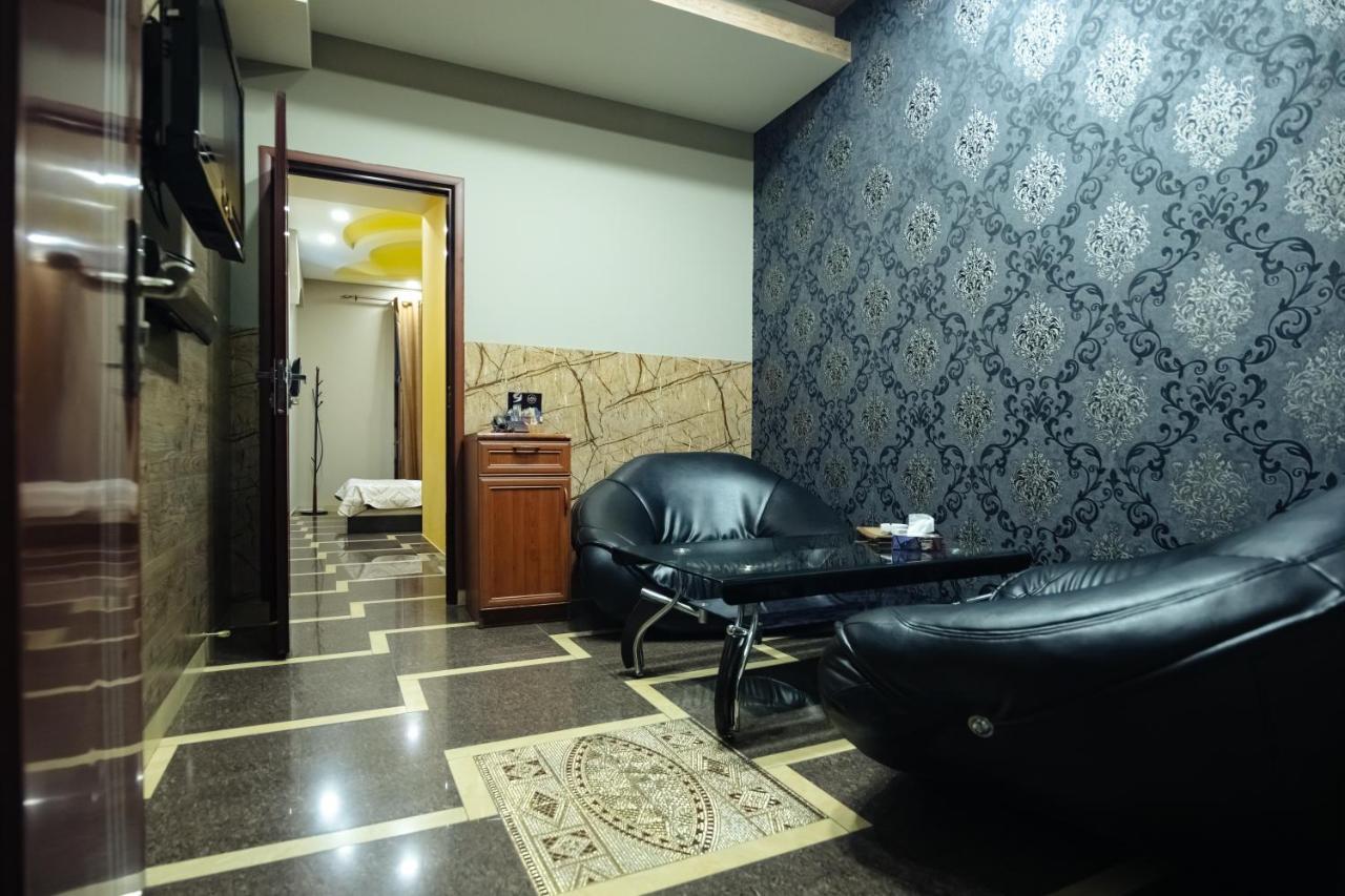 Golden Seconds Hotel Jereván Kültér fotó