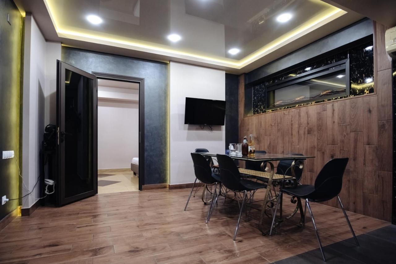Golden Seconds Hotel Jereván Kültér fotó